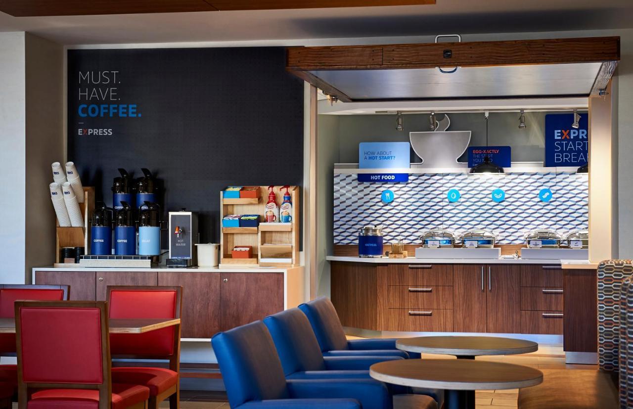 Holiday Inn Express & Suites - Asheboro By Ihg エクステリア 写真