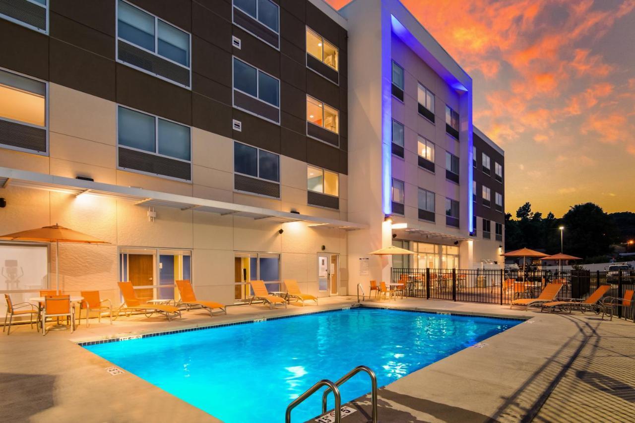 Holiday Inn Express & Suites - Asheboro By Ihg エクステリア 写真